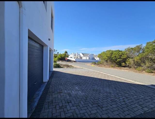 3 BEDROOM HOUSE FOR SALE IN SHELLEY POINT